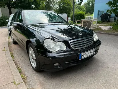 Gebraucht Mercedes C200 Elegance 122 PS (89 kW) 2005 Schwarz Limousine