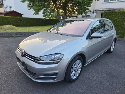 Gebraucht VW Golf VII Comfortline 125 PS (91 kW) 2017 Tungsten silver metallic Kleinwagen