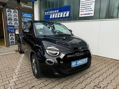 Gebraucht Fiat 500e Action 69 kW (95 PS) 2022 Colore esterno (onyx schwarz) Kleinwagen