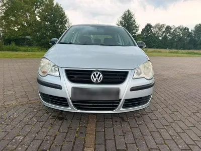 Gebraucht VW Polo 65 PS (47 kW) 2009 Silber Kleinwagen