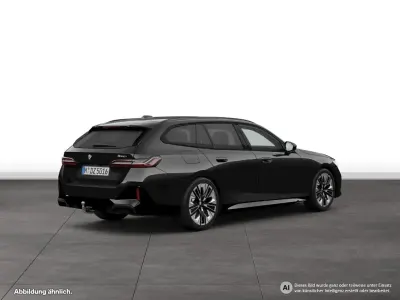 Gebraucht BMW 520 M Sport 190 PS (139 kW) 2025 Schwarz Kombi