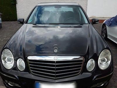 Mercedes E200