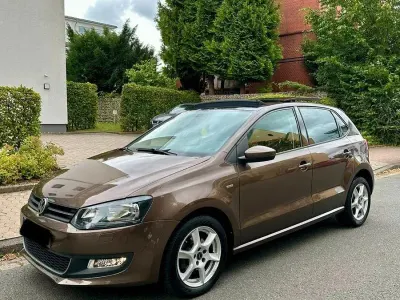 Gebraucht VW Polo Life 69 PS (50 kW) 2013 Braun Kleinwagen