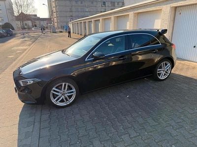 Gebraucht Mercedes A180 2019 Schwarz Limousine