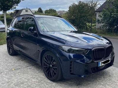 Blau Gebraucht 2024 BMW X5 M Sport SUV | 84.000 € (Etwas zu teuer)