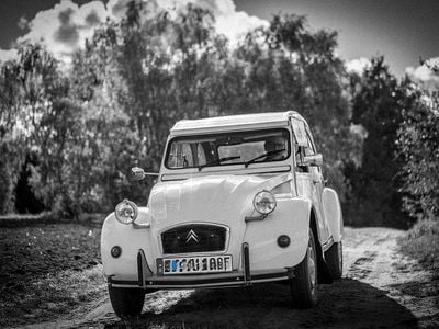 Weiß Gebraucht 1985 Citroën 2CV Limousine | 18.800 €