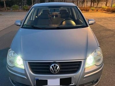 Grau Gebraucht 2006 VW Polo Kleinwagen | 1.600 € (Etwas zu teuer)