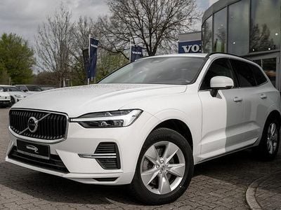 Used Volvo XC60 Momentum 197 HP (144 kW) 2022 White SUV