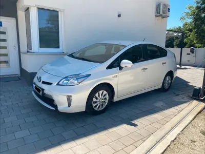 Gebraucht Toyota Prius Plug-in Hybrid 136 PS (100 kW) 2016 Weiß Kleinwagen