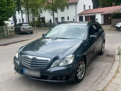 Gebraucht Mercedes E250 Avantgarde 204 PS (150 kW) 2010 Grau Kombi