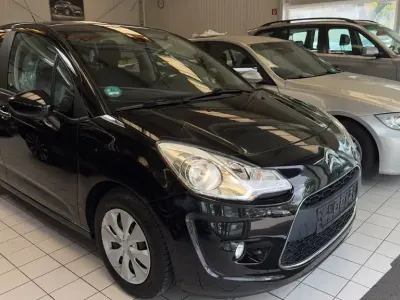 Gebraucht Citroën C3 Tendance 95 PS (69 kW) 2013 Schwarz Limousine