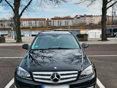 Gebraucht Mercedes C220 170 PS (125 kW) 2008 Schwarz Kombi