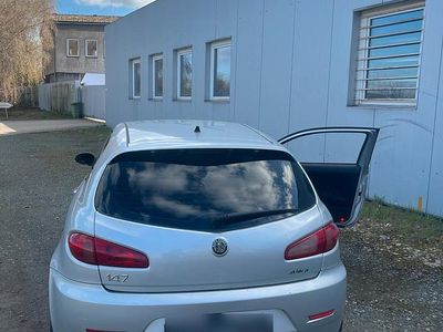 Gebraucht Alfa Romeo 147 120 PS (88 kW) 2008 Grau Kleinwagen