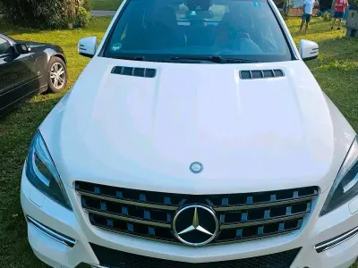 Gebraucht Mercedes ML350 225 PS (165 kW) 2012 Weiß SUV