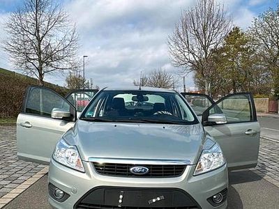 Gebraucht Ford Focus 101 PS (74 kW) 2009 Silber Limousine
