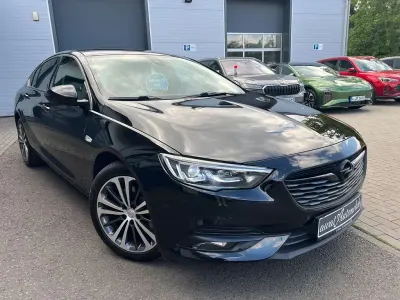 Gebraucht Opel Insignia Dynamic 209 PS (153 kW) 2017 Schwarz Limousine