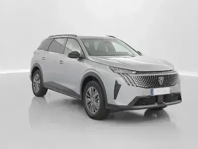 Gebraucht Peugeot 5008 Allure 136 PS (100 kW) 2025 Andere SUV