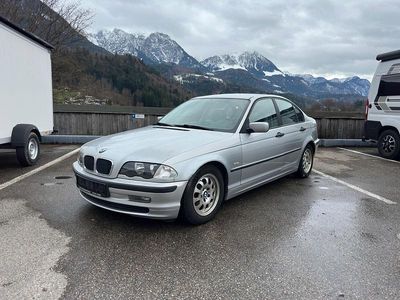 Gebraucht BMW 318 118 PS (86 kW) 1999 Silber Limousine