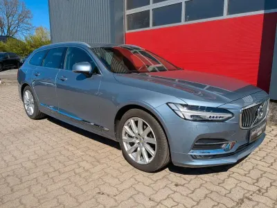 Used Volvo V90 Inscription 190 HP (139 kW) 2018 Blue Estate