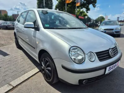 Gebraucht VW Polo 64 PS (47 kW) 2002 Silber Kleinwagen