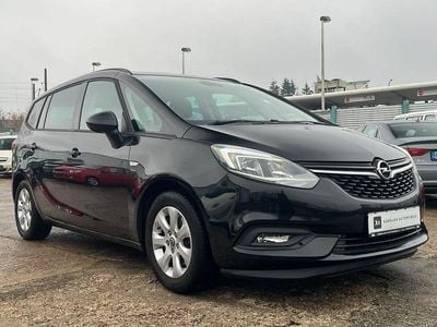 Schwarz Gebraucht 2017 Opel Zafira Active Van / Kleinbus | 10.990 € (Fairer Preis)
