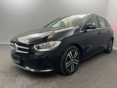 Schwarz Gebraucht 2021 Mercedes B250e Van / Kleinbus | 17.399 € (Guter Preis)
