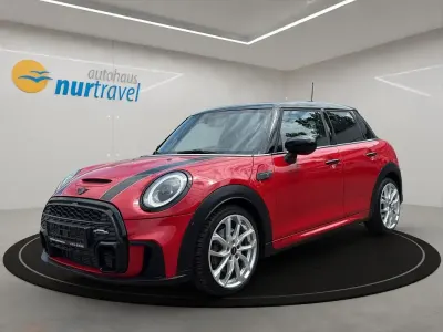 Gebraucht Mini John Cooper Works 178 PS (130 kW) 2021 Chili (solar) red Kleinwagen