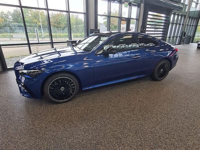 Gebraucht Mercedes CLE300 AMG line 313 PS (230 kW) 2024 Blau Coupé