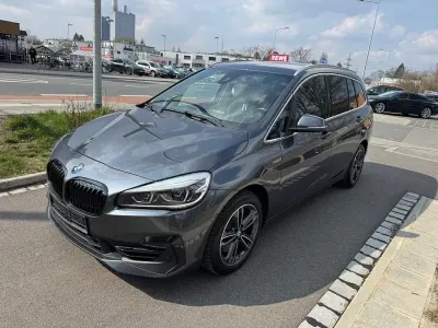 Gebraucht BMW 220 Sport Line 192 PS (141 kW) 2019 Grau Kombi