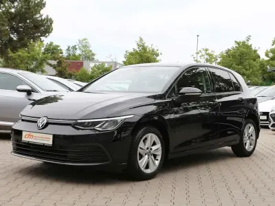 Gebraucht VW Golf VIII Life 150 PS (110 kW) 2020 Schwarz Limousine