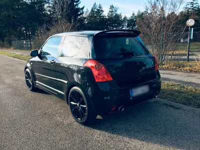 Gebraucht Suzuki Swift Sport 135 PS (99 kW) 2011 Schwarz Kleinwagen
