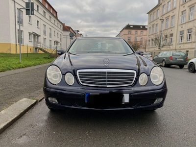 Mercedes E240