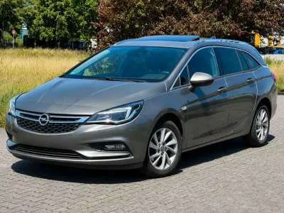 Gebraucht Opel Astra Innovation 136 PS (100 kW) 2017 Grau Kombi