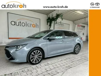 Używany Toyota Corolla Team 184 KM (135 kW) 2021 Szary Kombi