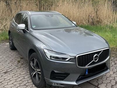 Second-hand Volvo XC60 R-Design 190 CP (139 kW) 2018 Gri SUV