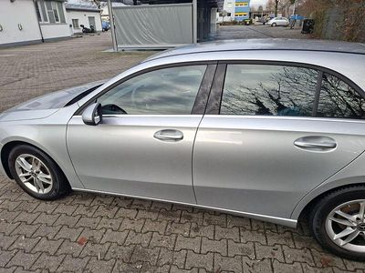 Usata Mercedes A200 Style 163 CV (119 kW) 2018 Grigio Berlina