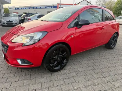 Gebraucht Opel Corsa Color Edition 101 PS (74 kW) 2015 Magmarot Kleinwagen