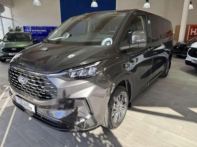 Neu Ford Tourneo Titanium 150 PS (110 kW) 2025 Grau Van / Kleinbus
