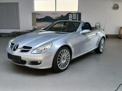 Gebraucht Mercedes SLK200 163 PS (119 kW) 2005 Silber Cabrio
