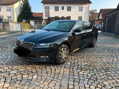 Gebraucht Skoda Superb 190 PS (139 kW) 2015 Schwarz Limousine