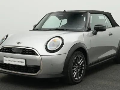 Gebraucht Mini Cooper Cabriolet Favoured 163 PS (119 kW) 2025 Grau Cabrio