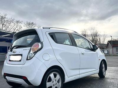 Gebraucht Chevrolet Spark LT 82 PS (60 kW) 2011 Weiß Kleinwagen