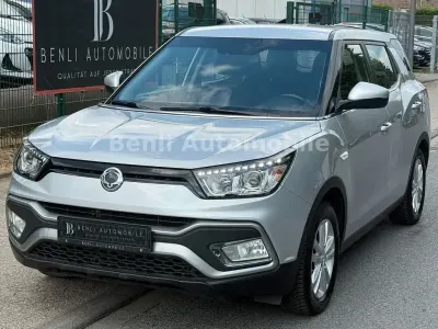 Gebraucht SsangYong XLV Quartz 128 PS (94 kW) 2017 Silber SUV