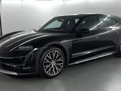 Gebraucht Porsche Taycan Cross Turismo 350 kW (476 PS) 2023 Schwarz Limousine