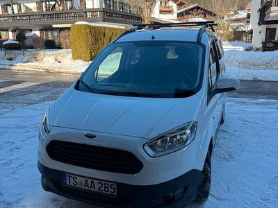 Weiß Gebraucht 2017 Ford Courier Van / Kleinbus | 8.500 € (Fairer Preis)