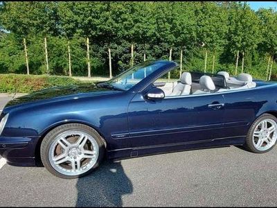 Blau Gebraucht 2002 Mercedes CLK320 Elegance Cabrio | 8.900 € (Teuer)
