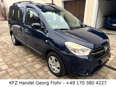 Blau Gebraucht 2020 Dacia Dokker Comfort Van / Kleinbus | 14.900 € (Fairer Preis)