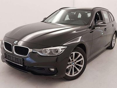 Saphirschwarz metallic Gebraucht 2018 BMW 316 Advantage Kombi | 16.350 € (Etwas zu teuer)