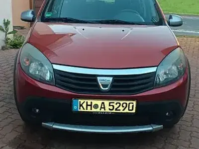 Gebraucht Dacia Sandero Stepway 88 PS (64 kW) 2011 Rot Limousine