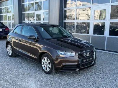 Gebraucht Audi A1 Attraction 122 PS (89 kW) 2011 Braun Kleinwagen